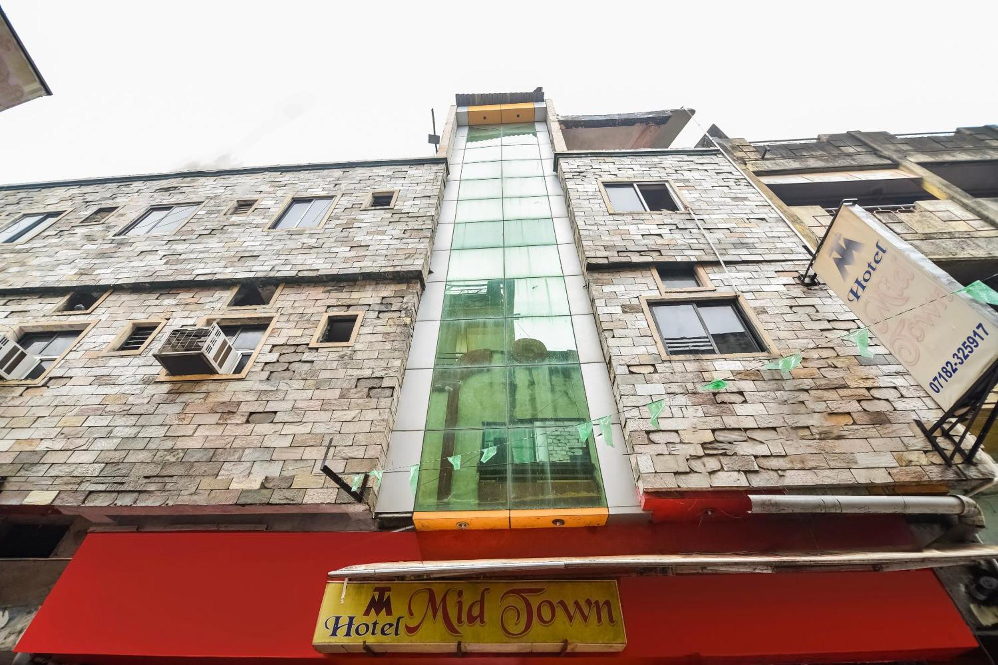 Spot On Hotel Midtown Gondia Экстерьер фото